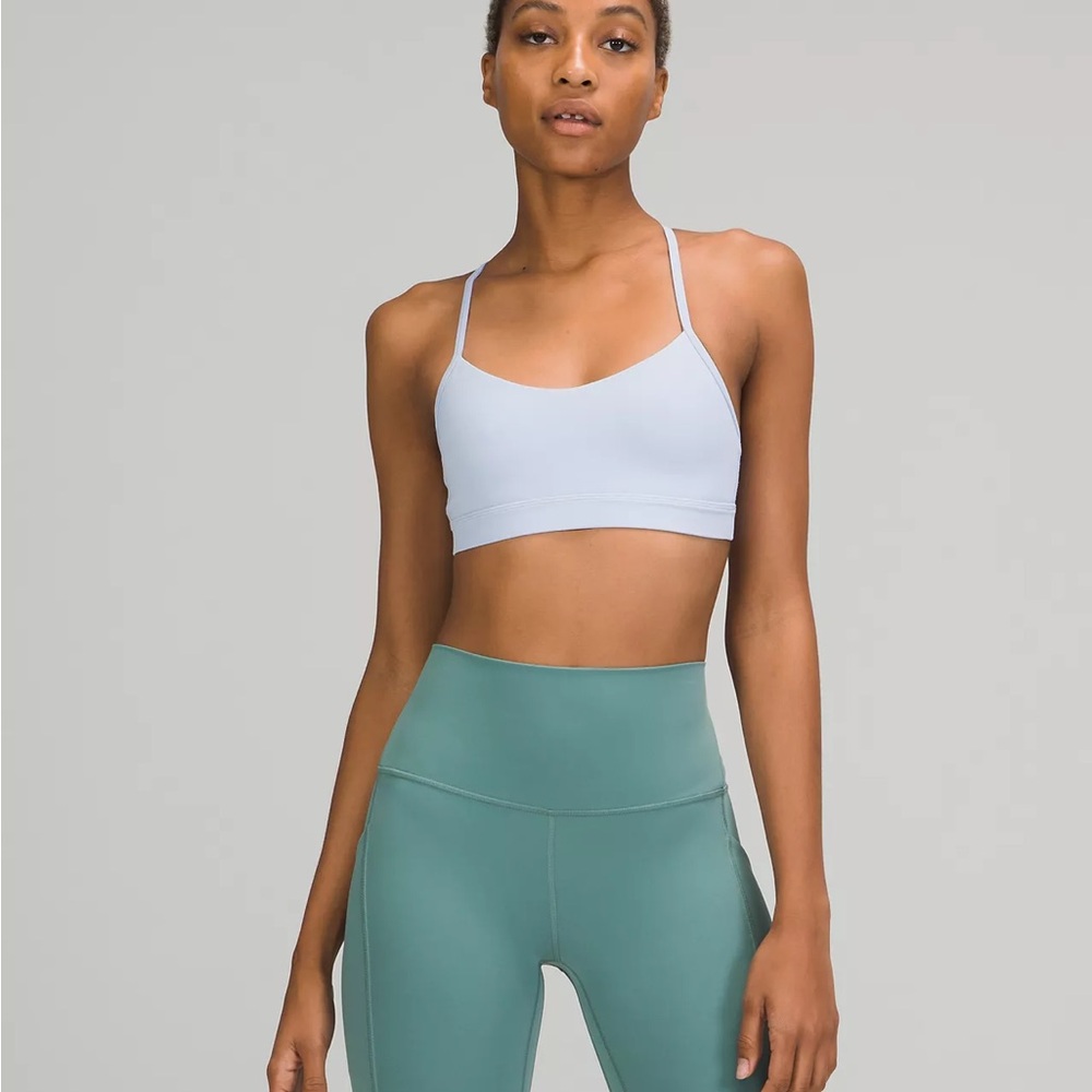 Lululemon Flow Y sports Bra Nulu Light Support B/C Blue Linen 8 yoga athletic